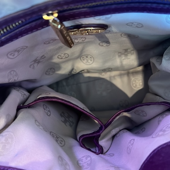 TORY BURCH Beautiful Supple Handbag in Eggplant/Plum - Picture 7 of 10